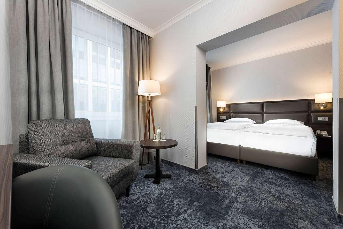 วินด์แฮม เคิลน์ Hotel โคโลญ ภายนอก รูปภาพ